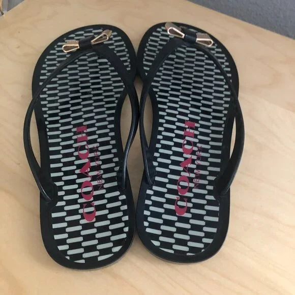 Coach Black and White Patterned Flip Flop Sandals - Picture 8 of 9